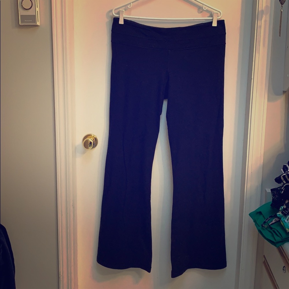 Lululemon groove pants ORIGINAL